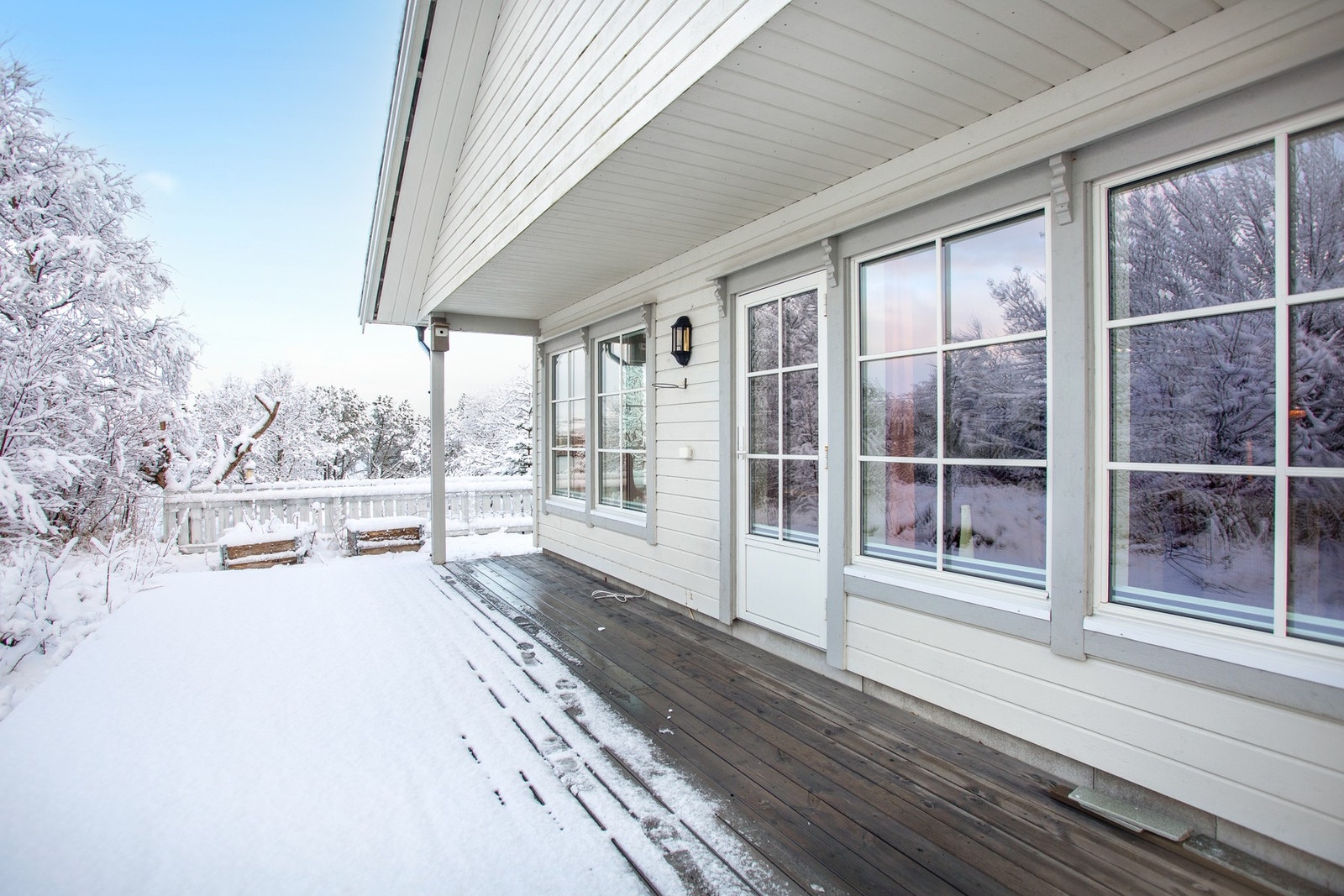 Fra stuen er det utgang til terrasse på 60 kvm. Galleribilde