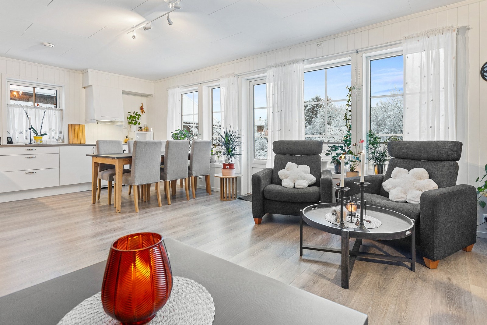 Utleie. Stue og kjøkken - 30,5 kvm. Galleribilde