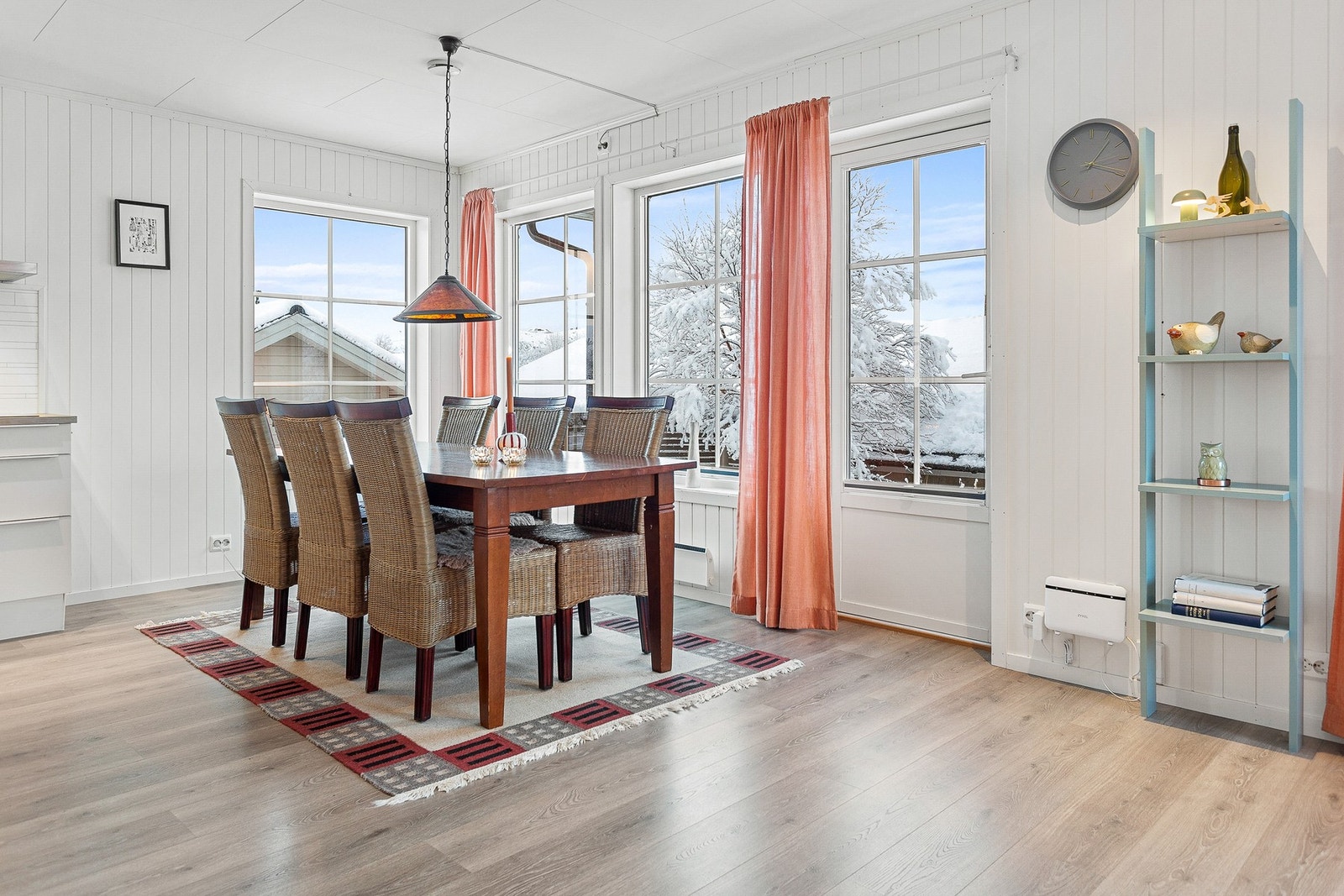 Boligen fremstår vedlikehold og har en komfortabel standard! Galleribilde