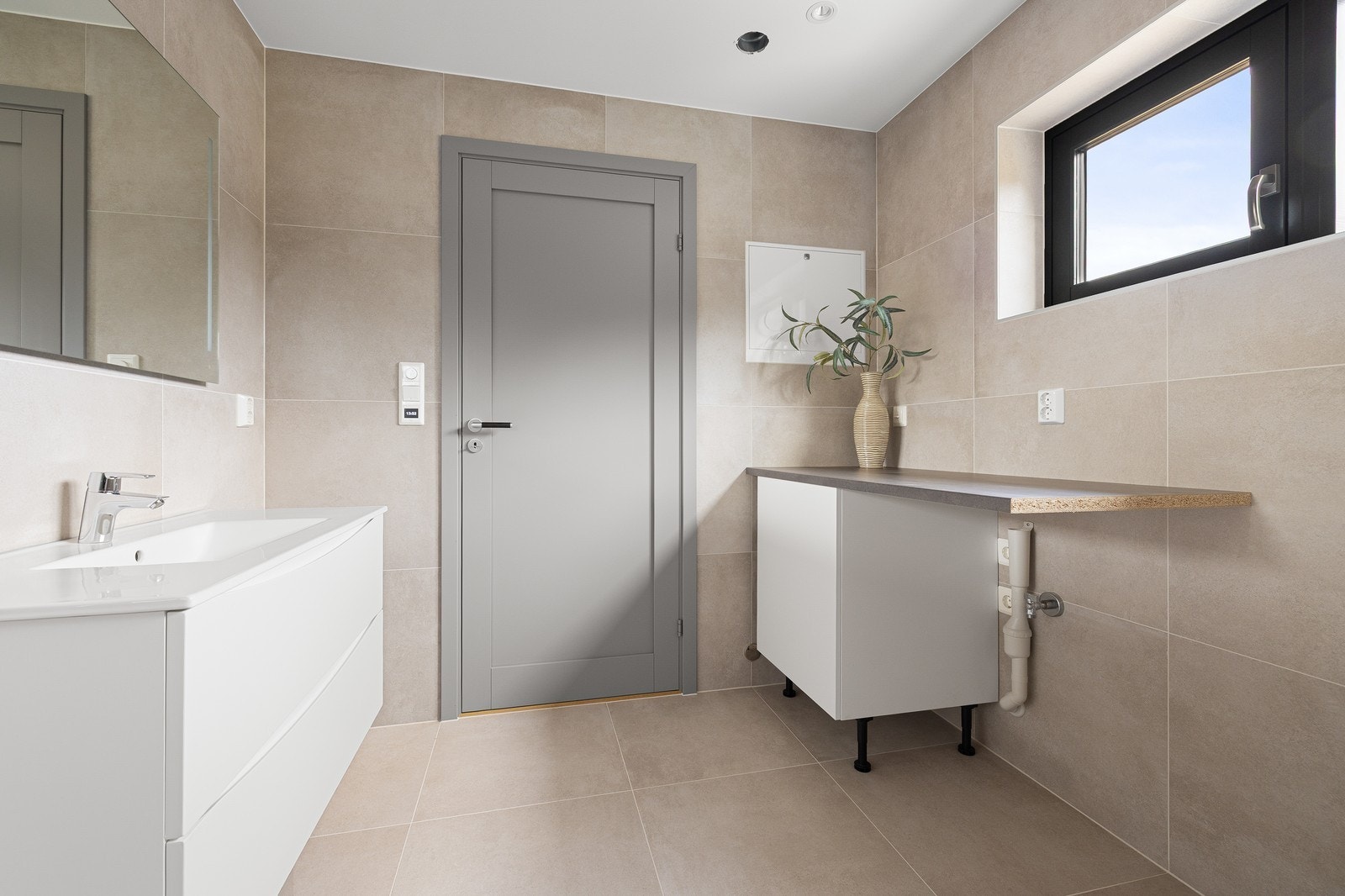 Opplegg for vaskemaskin på badet Galleribilde