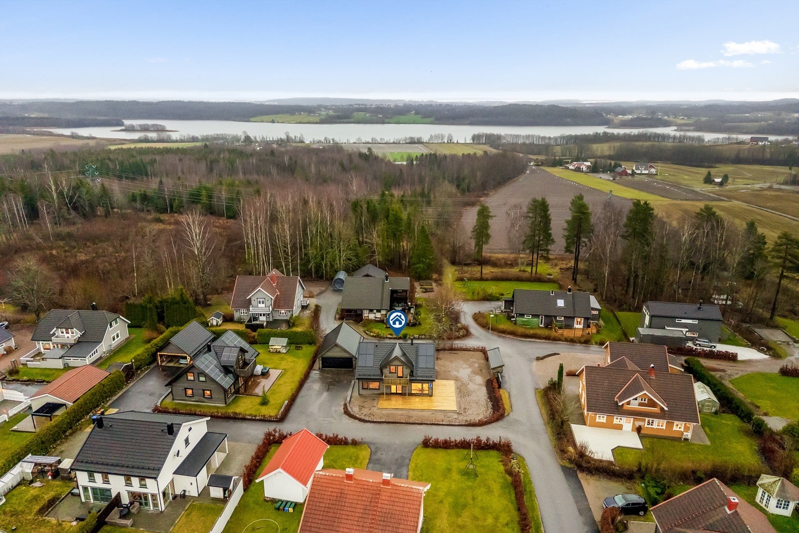 Nyoppført enebolig med flotte kvaliteter. Galleribilde