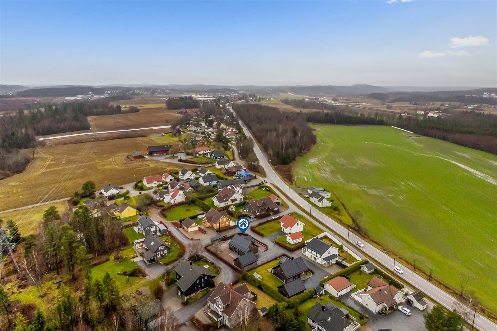Dette er et barnevennlig område, med sammenhengende sykkelsti, også til Stokke sentrum ca. 3,5 km unna. Galleribilde