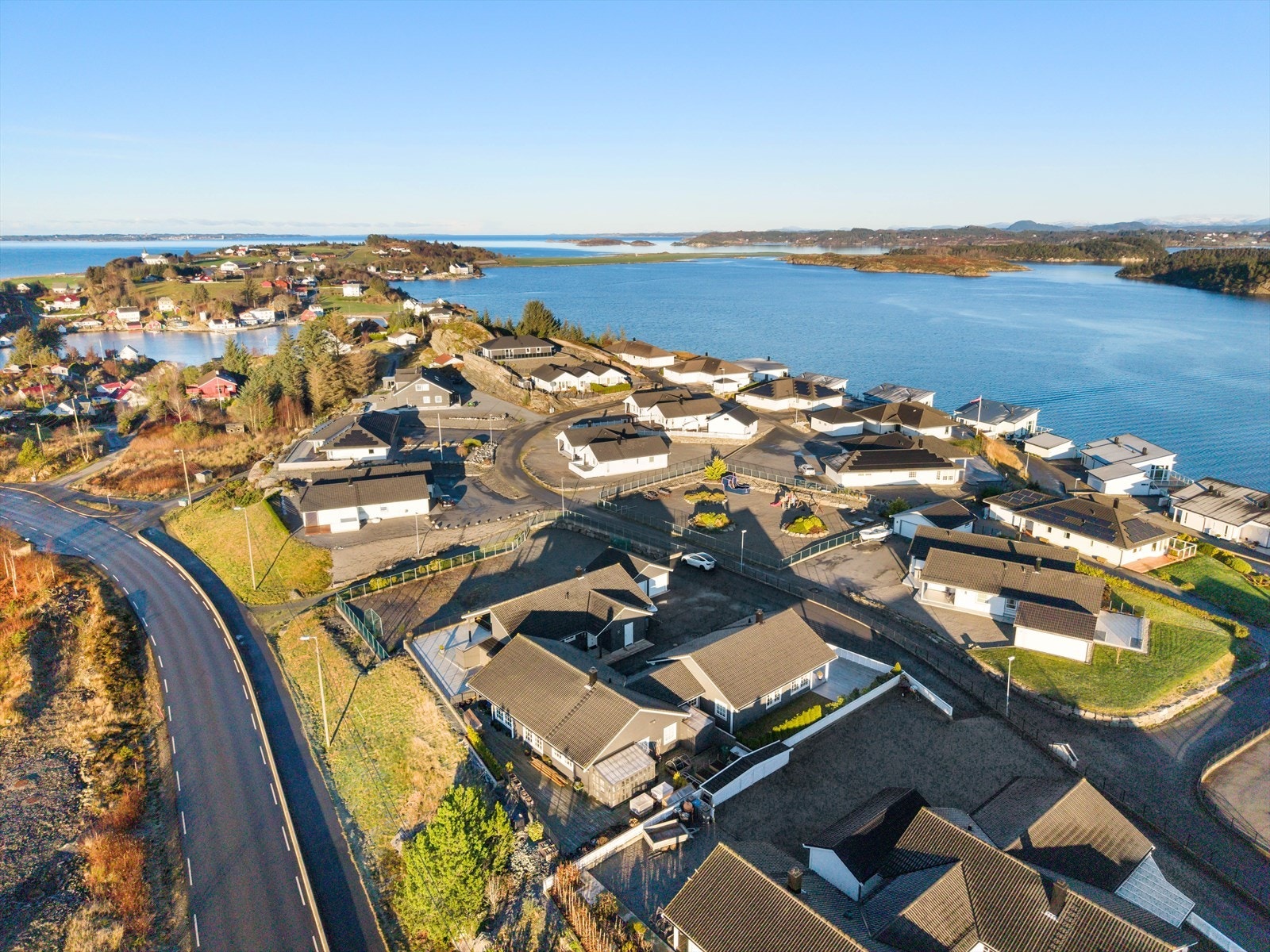 Utsikt mot det populære turområdet på Valen. Galleribilde