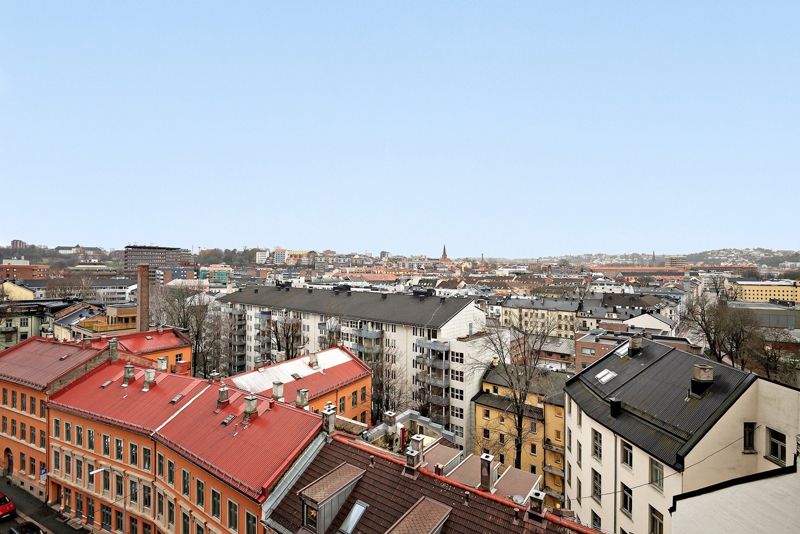 Utsikt fra soverommene mot Kampen, Vålerenga og Gamlebyen Galleribilde