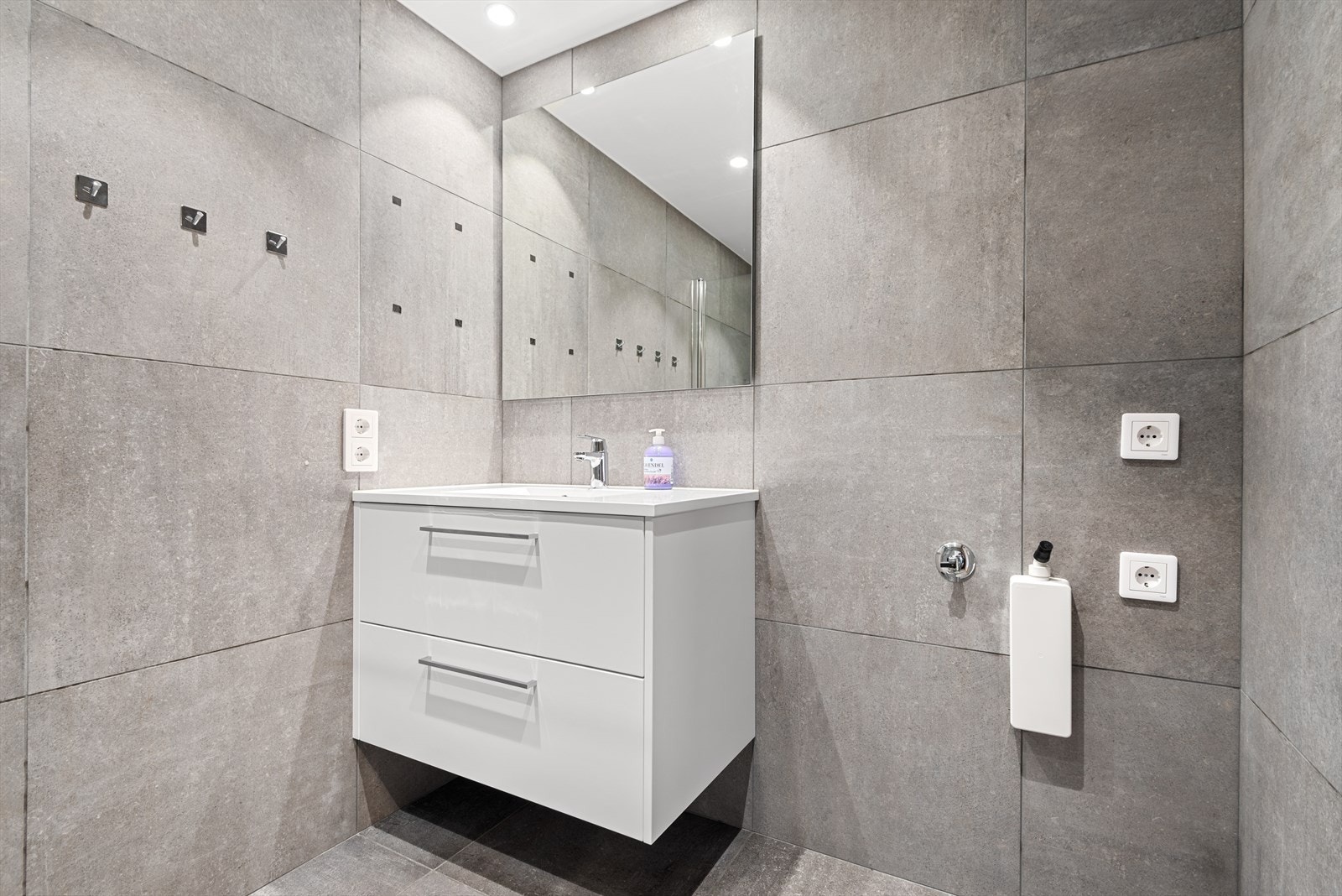 Det er varmekabler i gulvet. Galleribilde