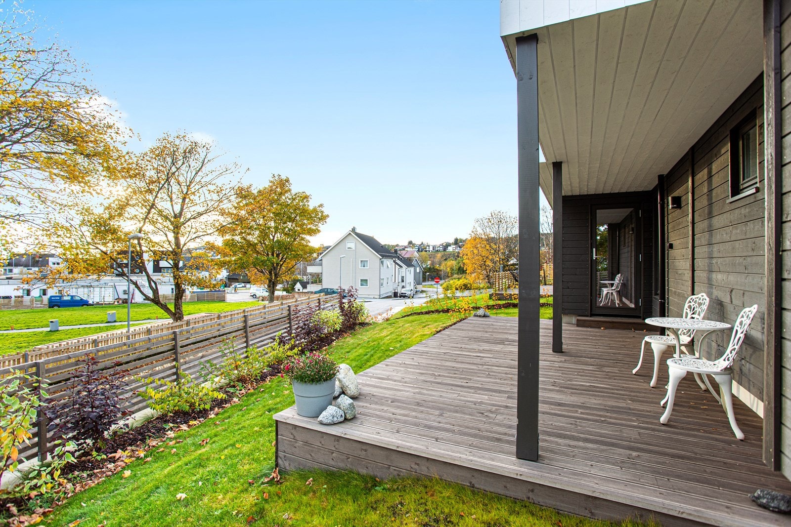 Terrasse ved utsiden av TV stuen i 1. etg Galleribilde