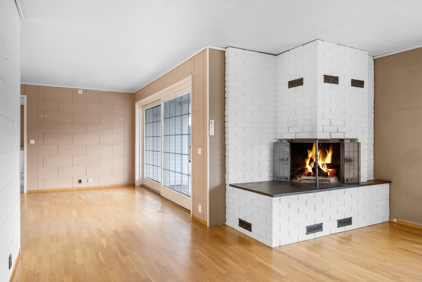 Peisen bidrar til både varme og hygge. Galleribilde