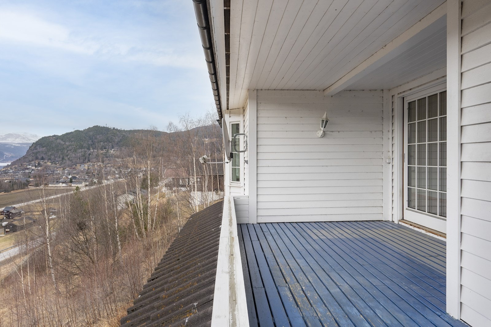 Fra terrassen er det vidstrakt utsikt i begge retninger. Galleribilde