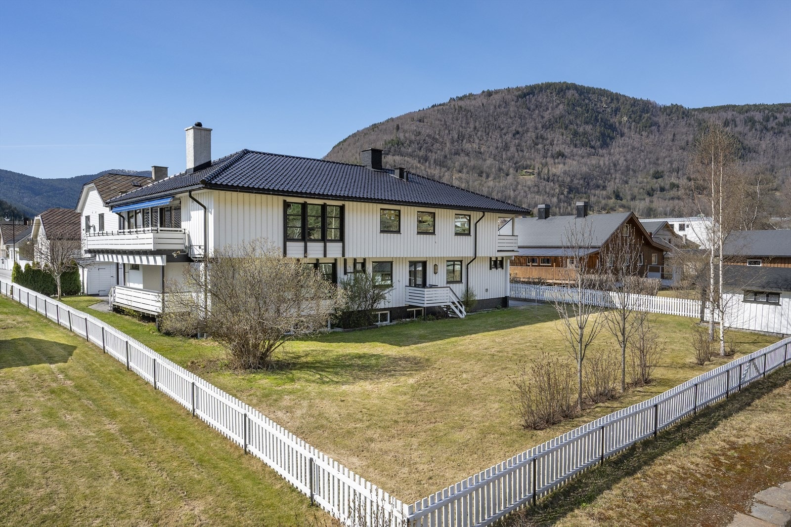 Flat og fin eiertomt. Galleribilde