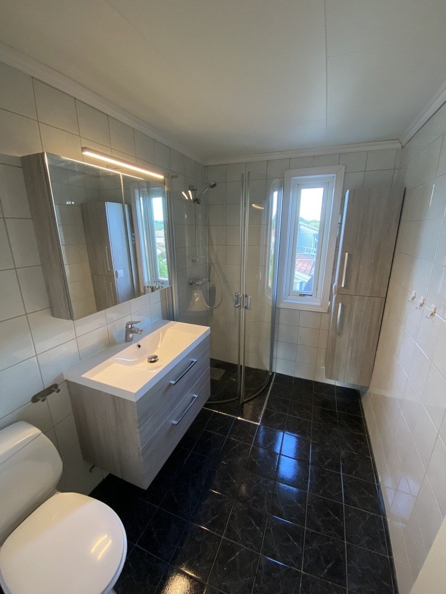 Bad 2. Etg Galleribilde