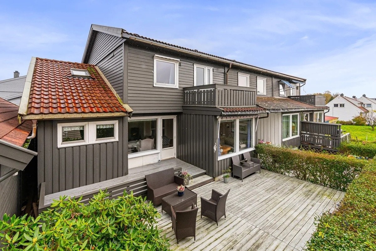 Velkommen til Tryms Vei 14A, solrik terrasse. Galleribilde