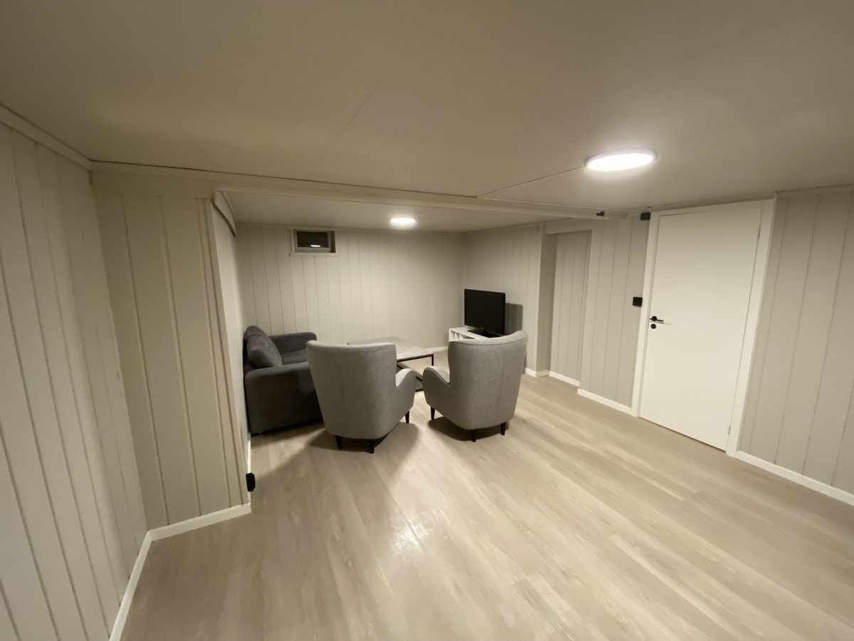 Kjellerstue Galleribilde