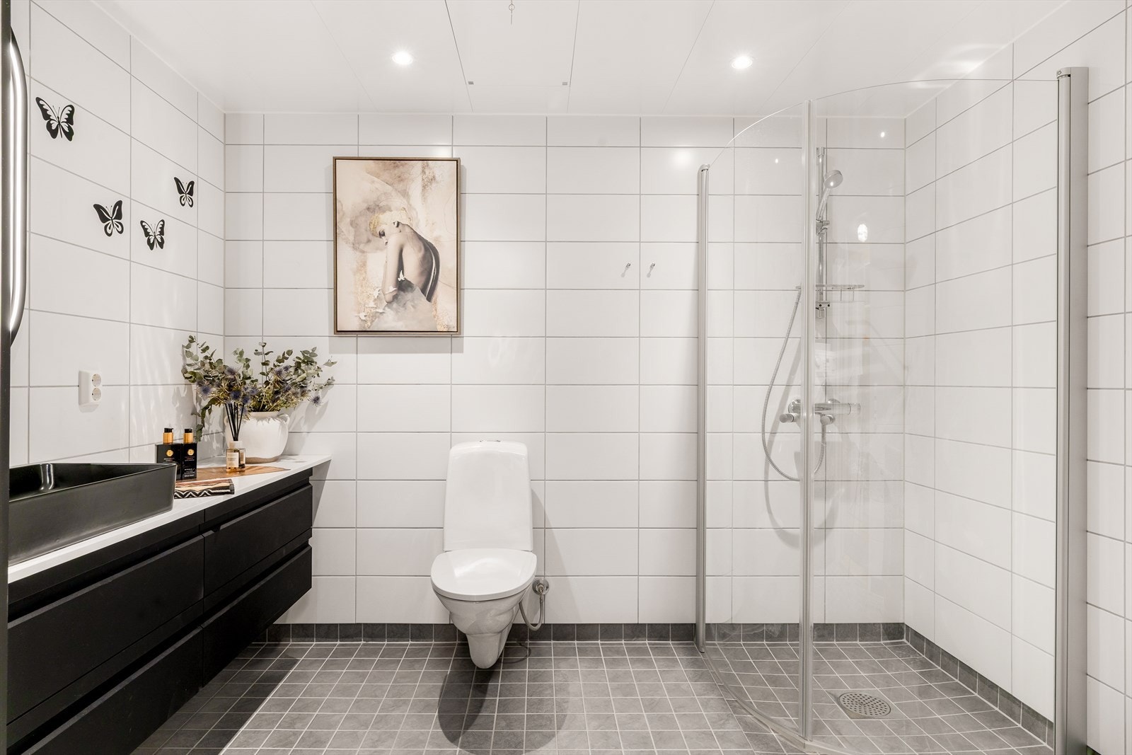 I 2024 ble det montert ny servant og nisje til oppvaskmaskin på bad/vaskerom Galleribilde