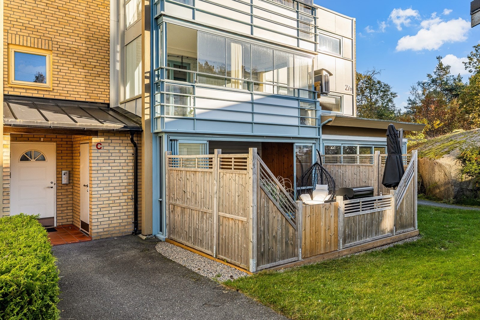 Fin, privat, usjenert intern beliggenhet i lavblokka Galleribilde