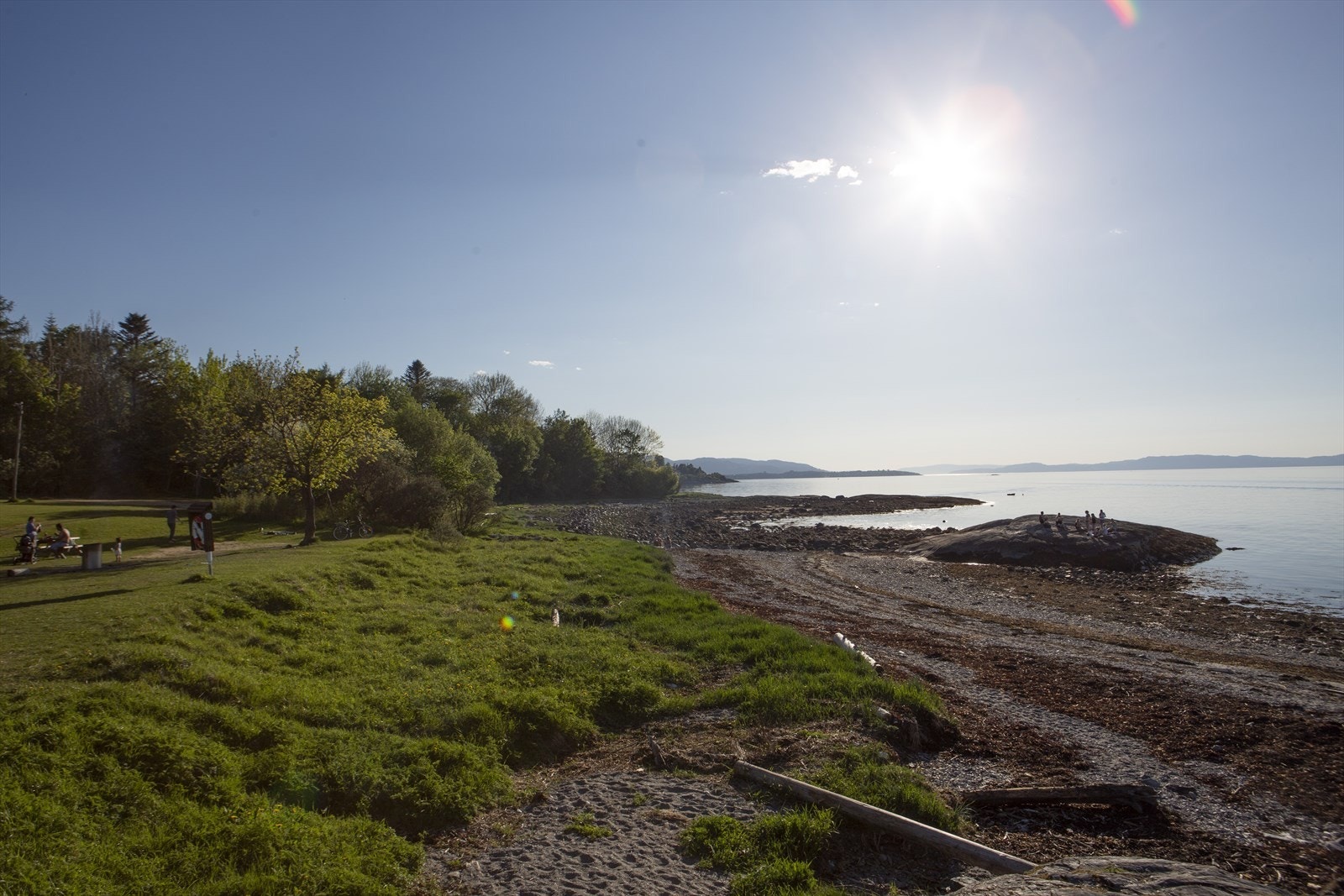 Nærområdet: Flotte rekreasjonsmuligheter på Vihammerløkka med fine badeforhold. Galleribilde