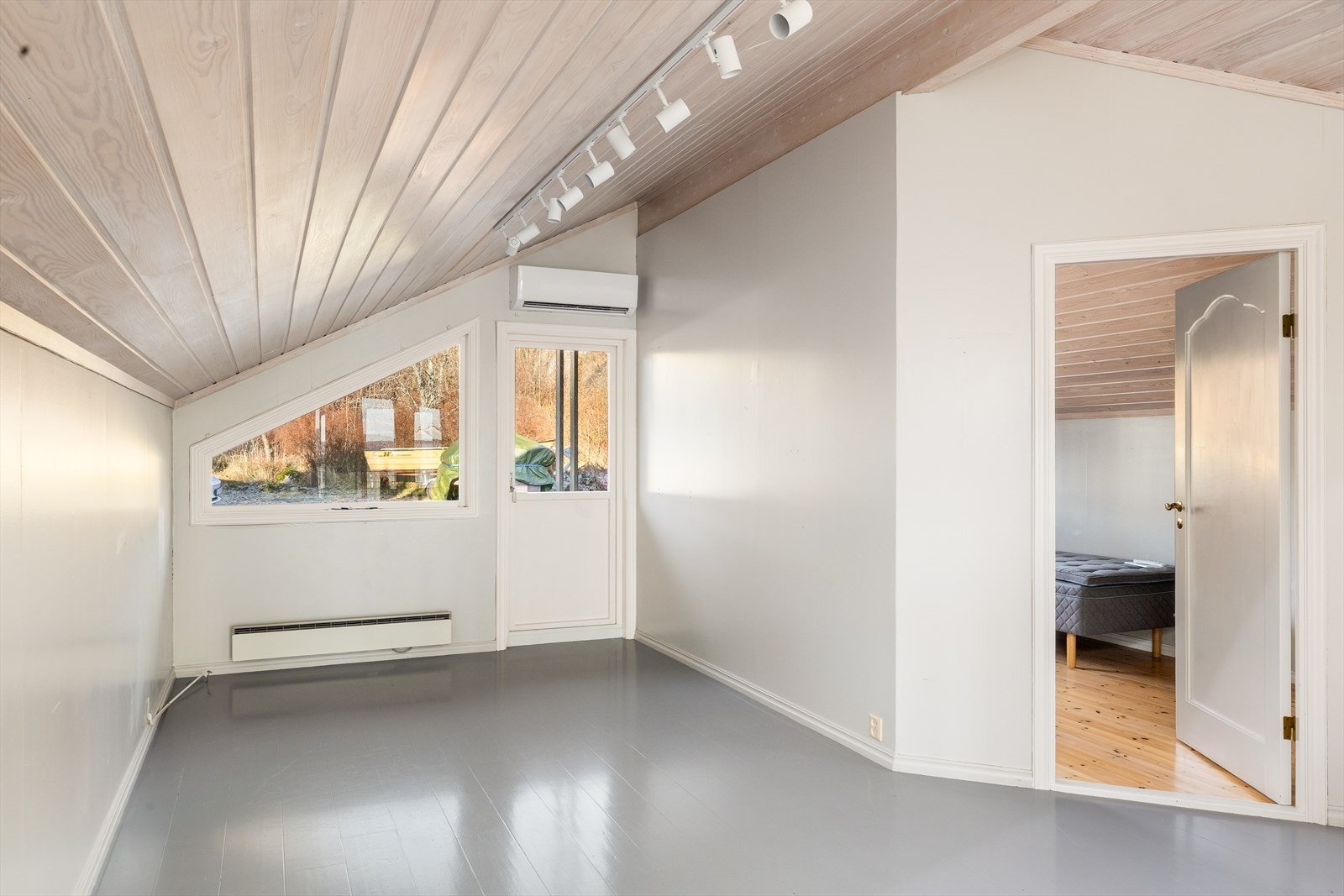 Stua i 2.etasje er gjennomgående Galleribilde