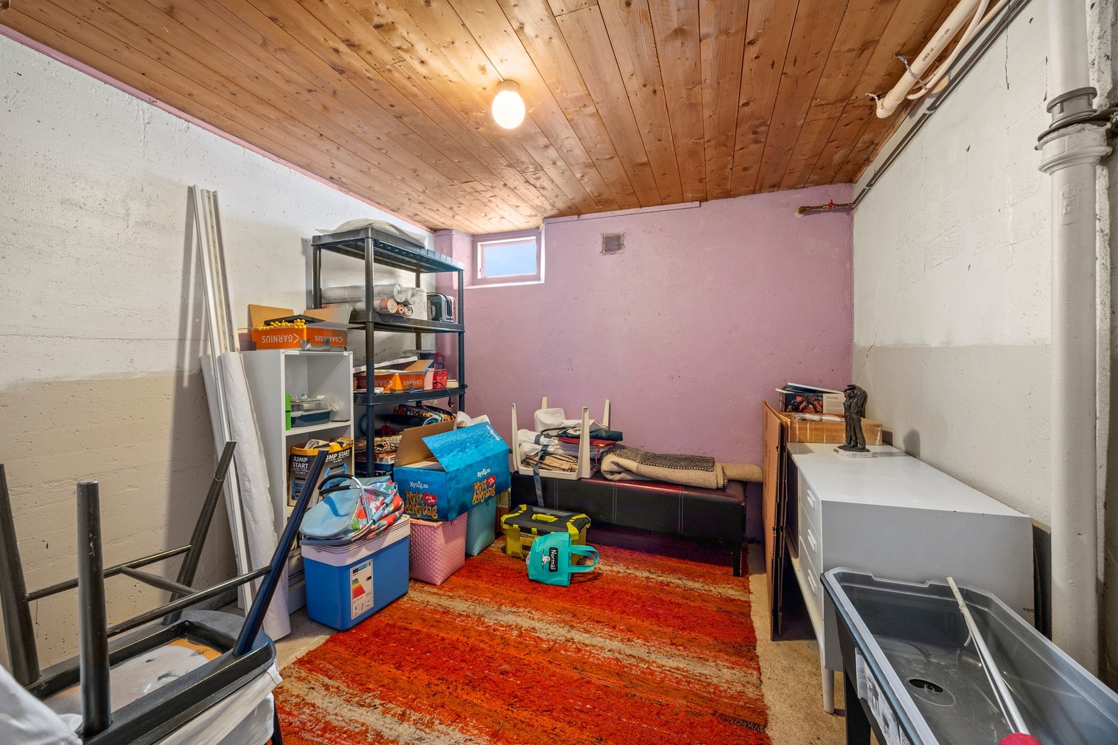 Bod i kjeller Galleribilde