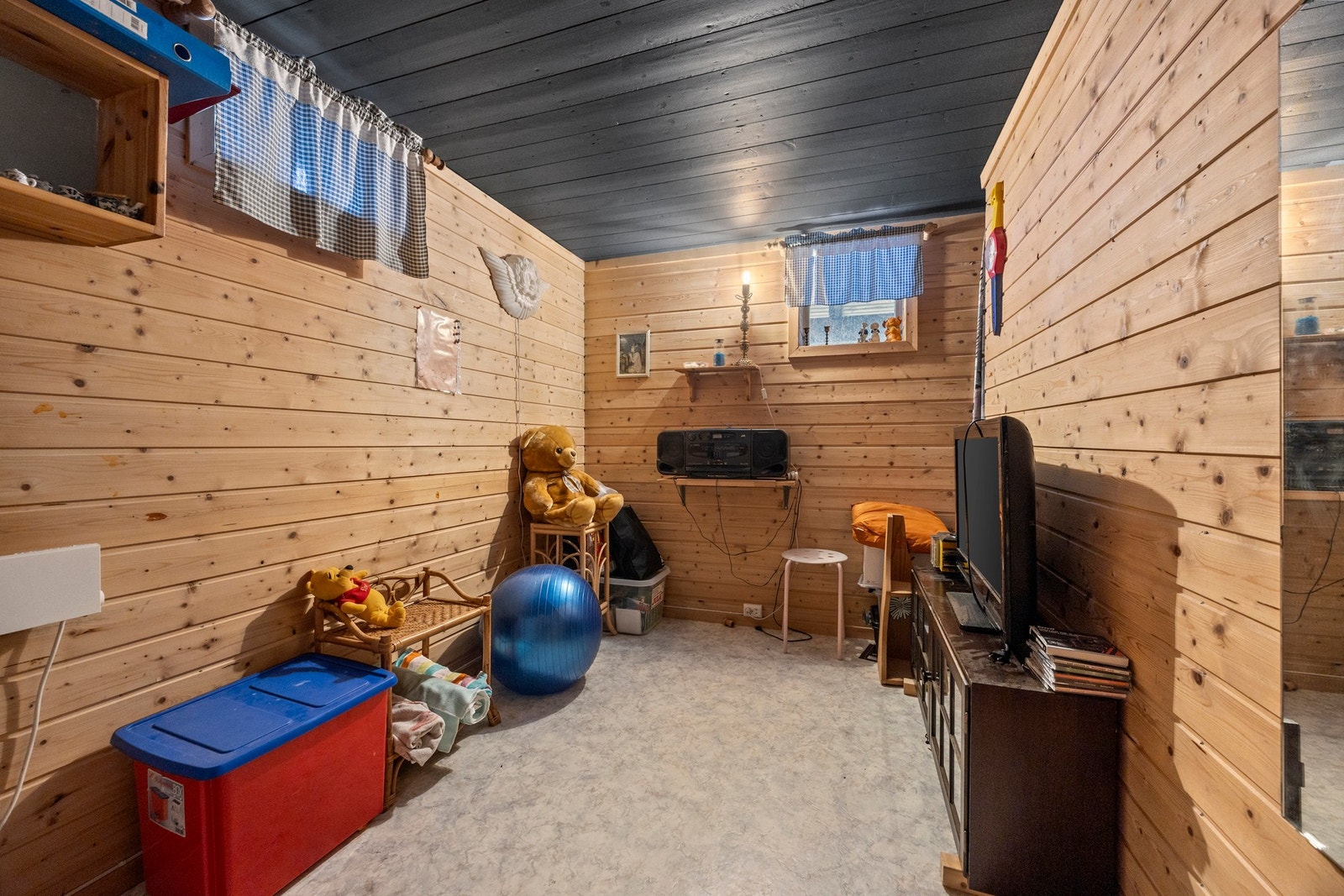 Bod i kjeller Galleribilde