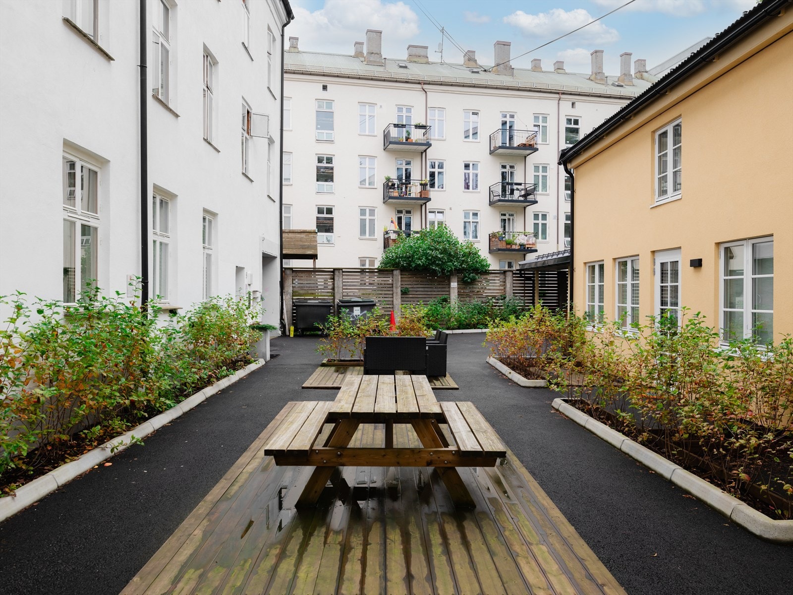 Her er det stille og rolig samtidig som det er gåavstand til alle daglige fasiliteter og servicetilbud. Galleribilde