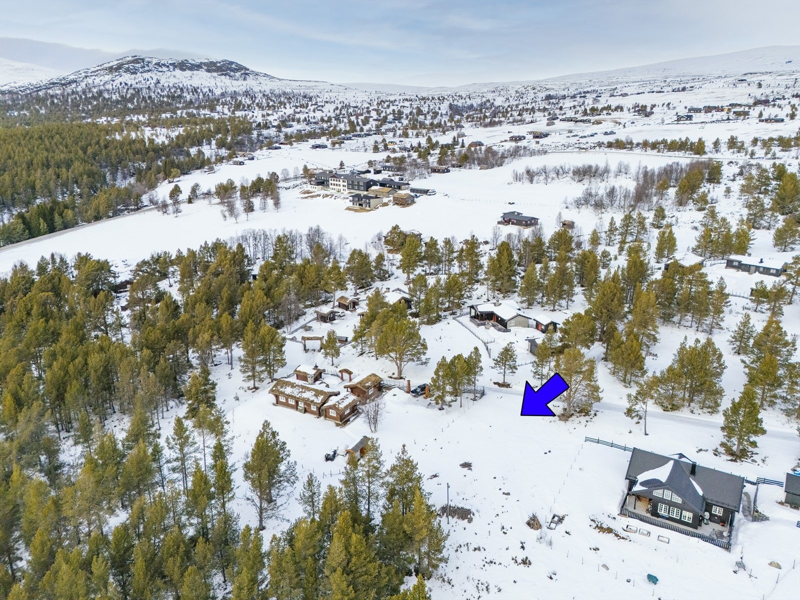 Tomten i Gamlesetervegen 52 har attraktiv beliggenhet på Høvringen i Sel kommune. Galleribilde