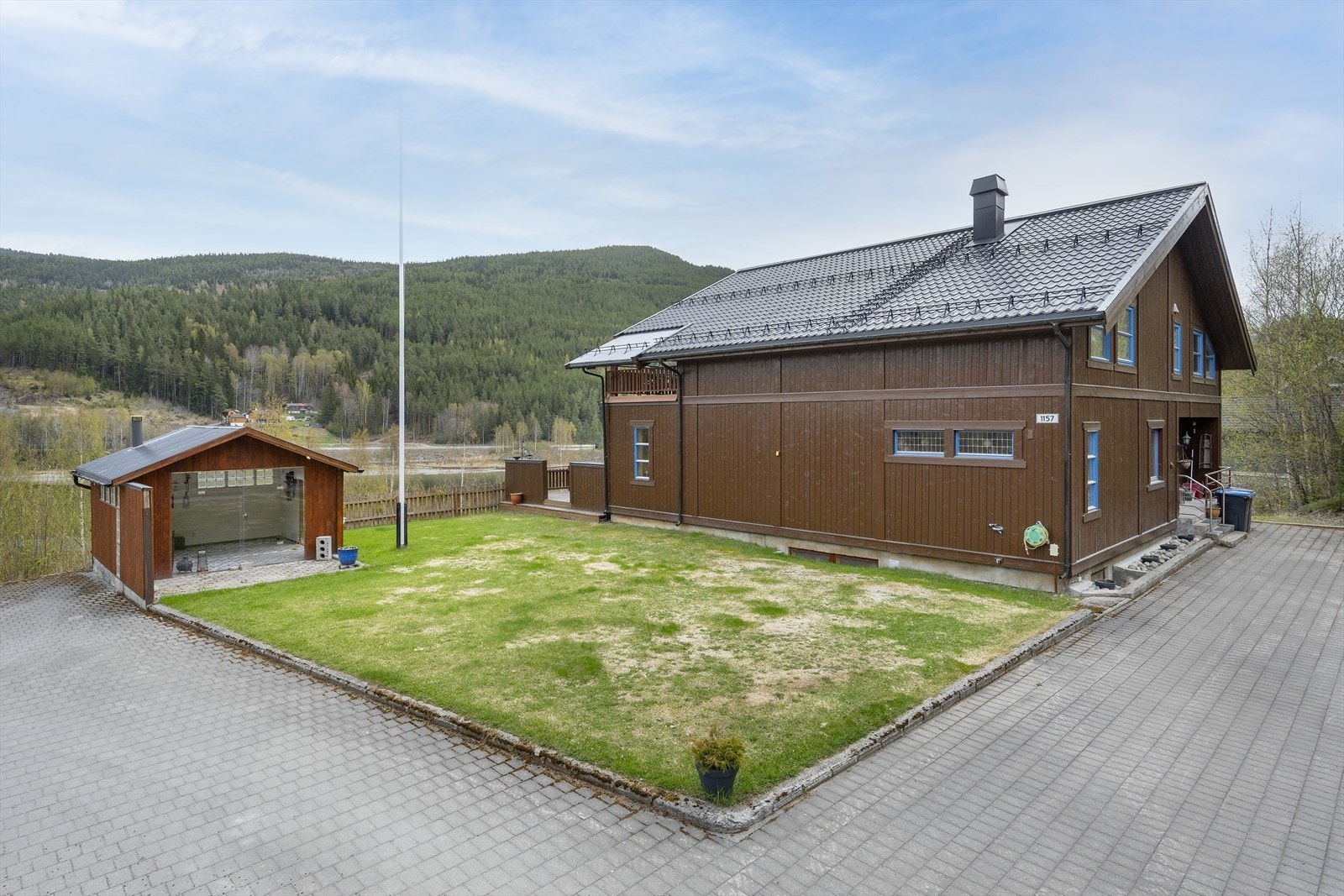 Det er flat og enkel adkomst til boligen. Galleribilde