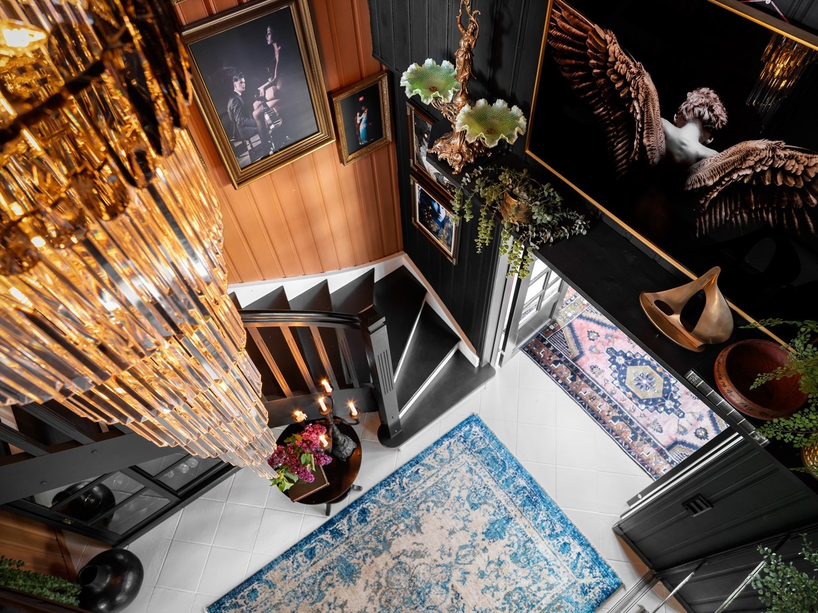 Detaljbilde fra hallen. Galleribilde