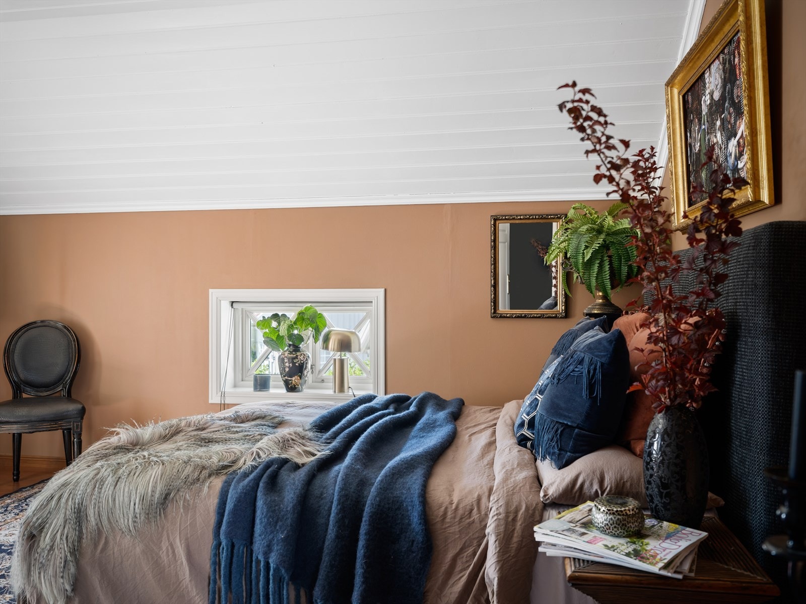 Soverommet III er innredet med dobbeltseng og praktisk skyvedørsgarderobe, som gir god oppbevaringsplass. Galleribilde