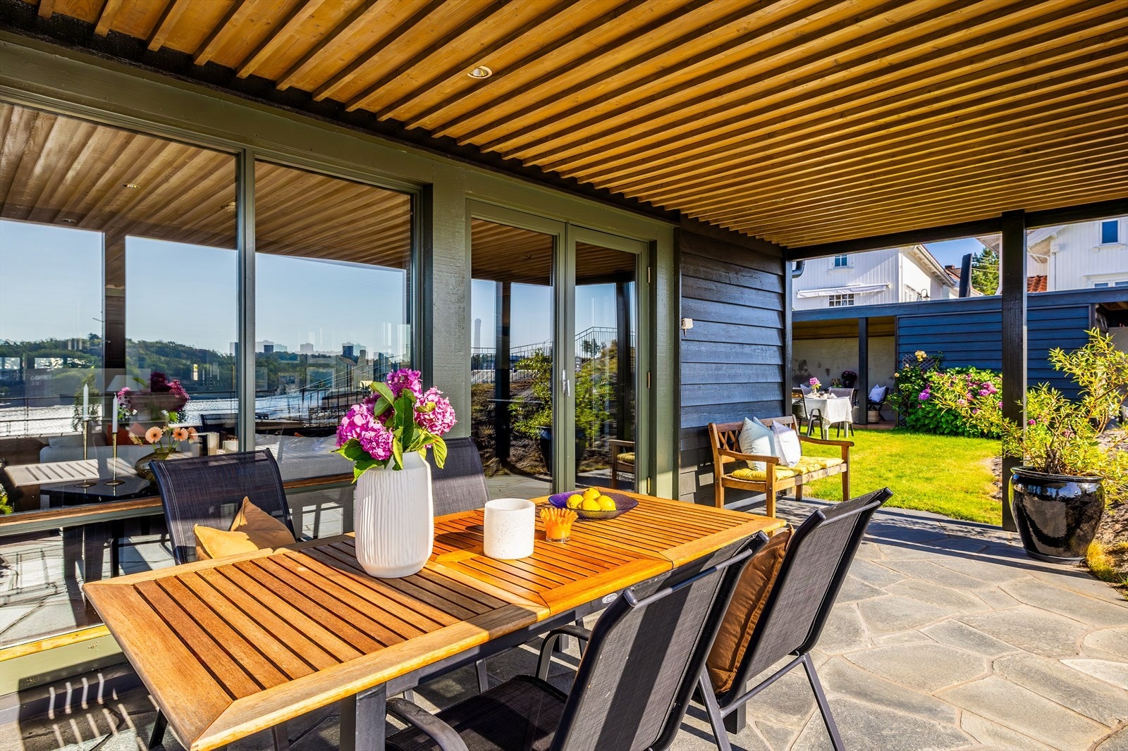 Terrassen er 21 kvm Galleribilde