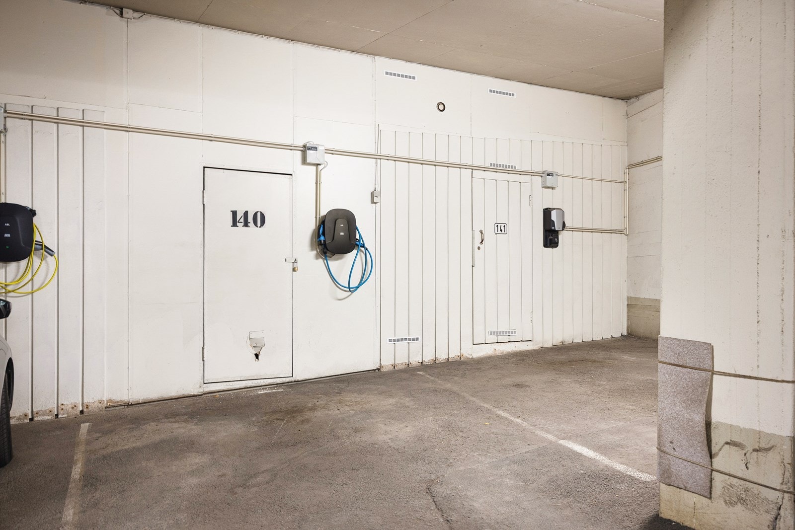 Hver leilighet har bruksrett til en parkeringsplass i felles garasjeanlegg. Galleribilde