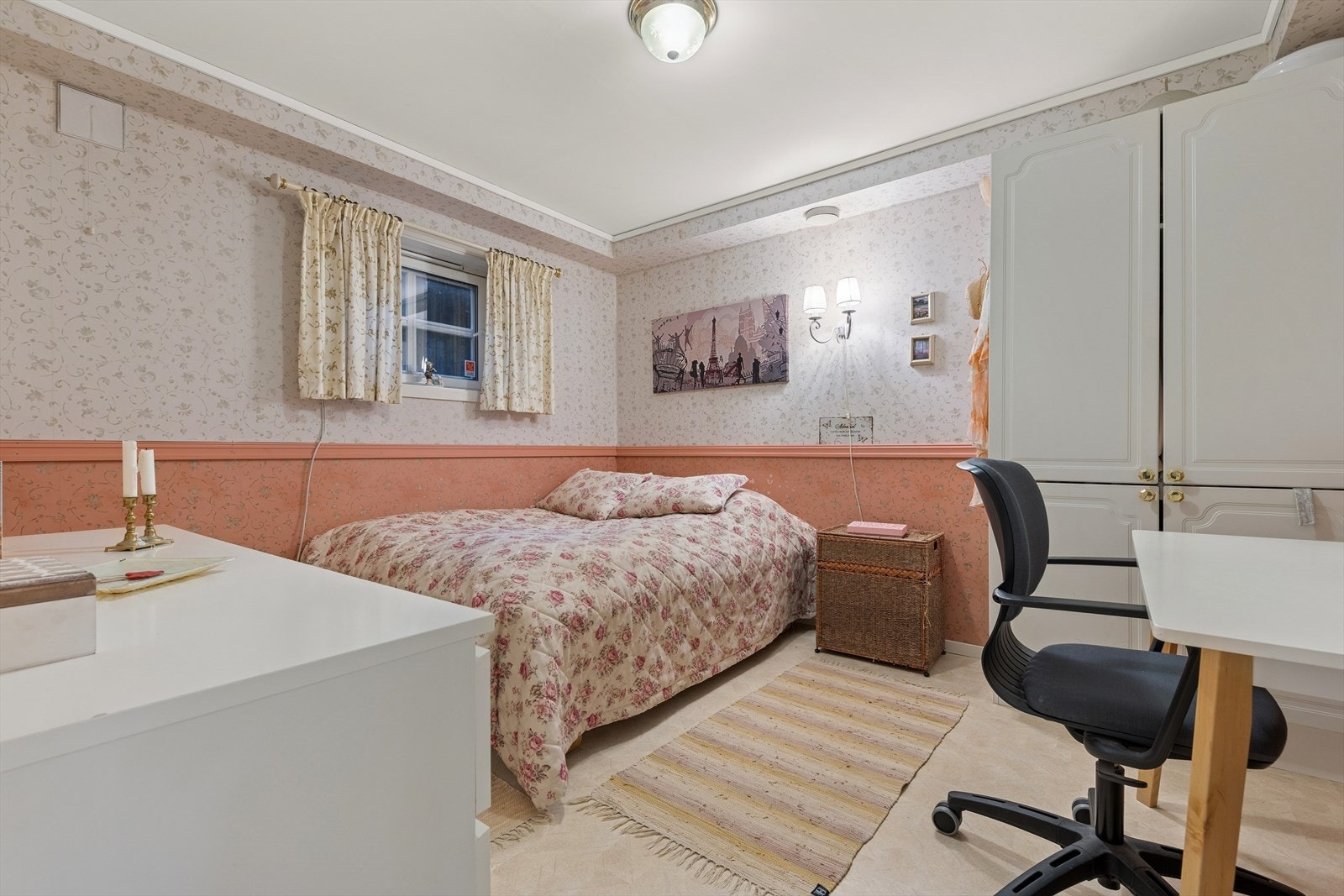 Soverommet i kjelleretasjen. Galleribilde