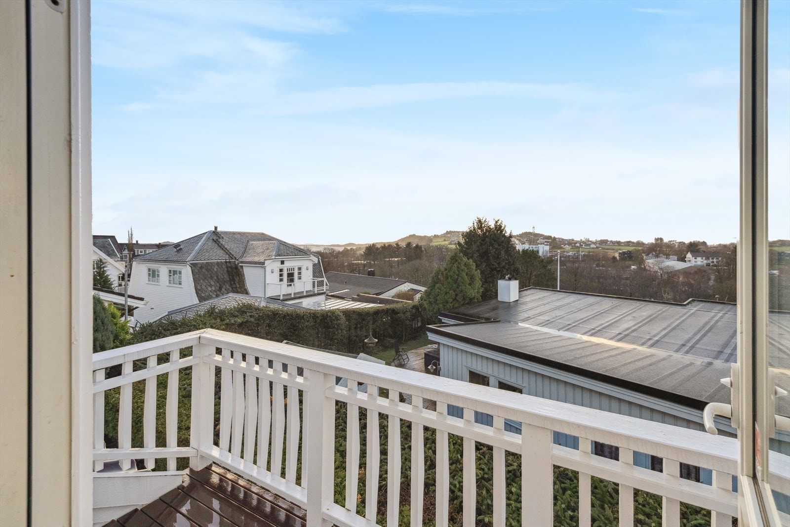 Balkong utenfor badet i 2. etasje. Galleribilde