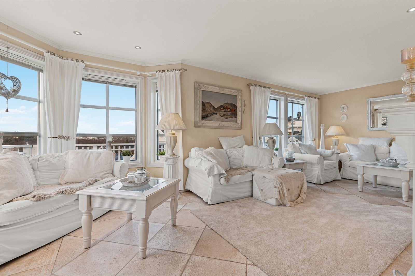 Stuen fremstår som innbydende og smakfull. Galleribilde