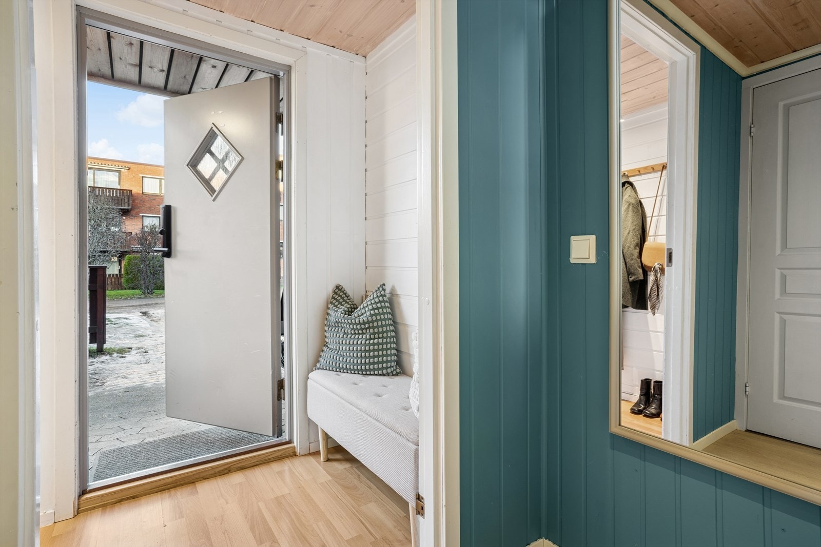 Entré på ca. 2 kvm. Galleribilde