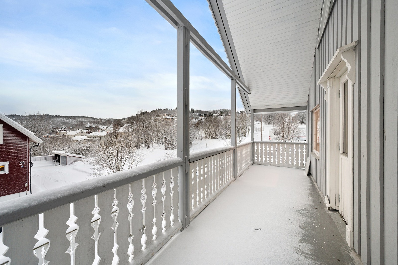 Balkong i 2. etasje med strålende utsikt Galleribilde