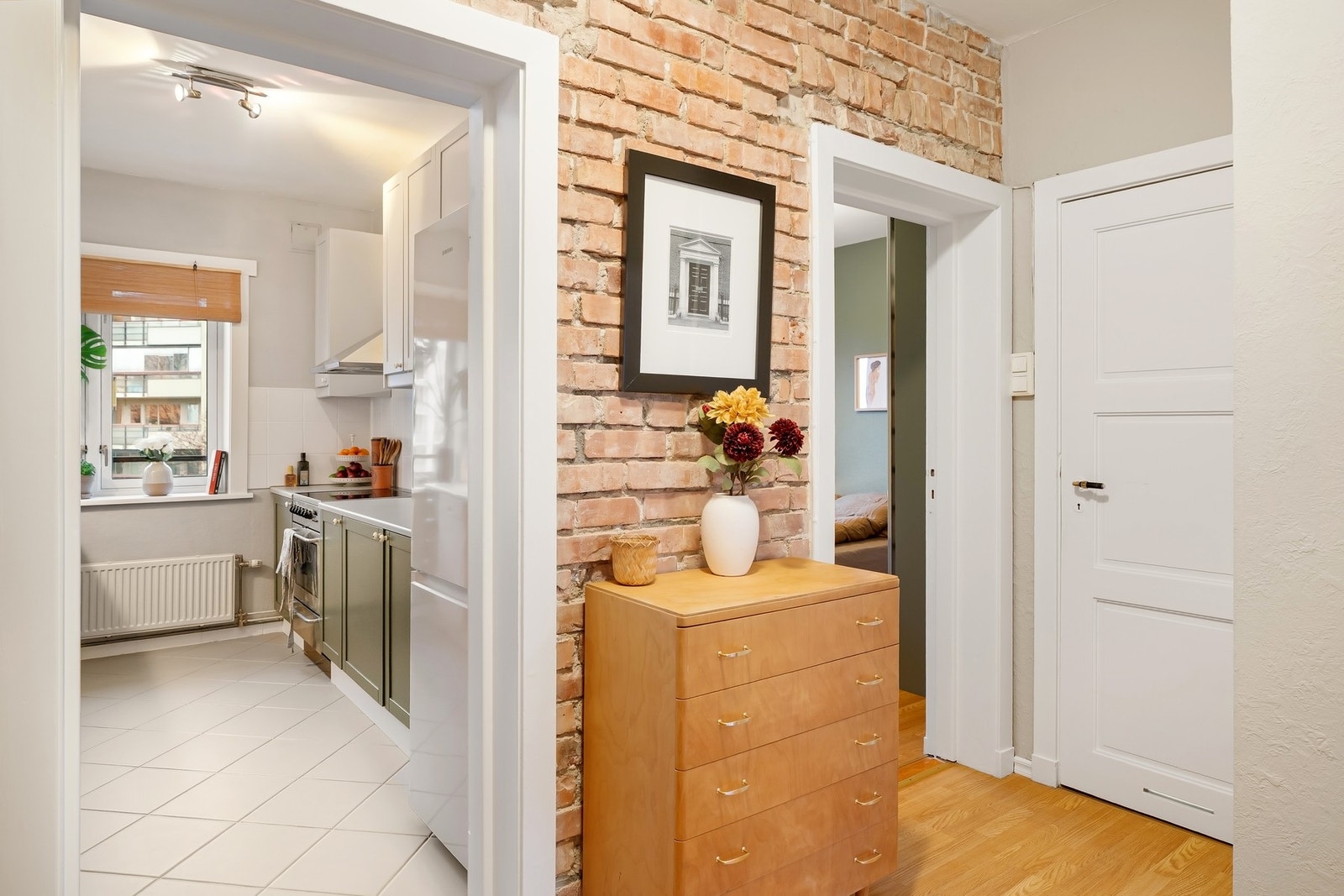 Gjennomgående planløsning med store gode rom. Galleribilde