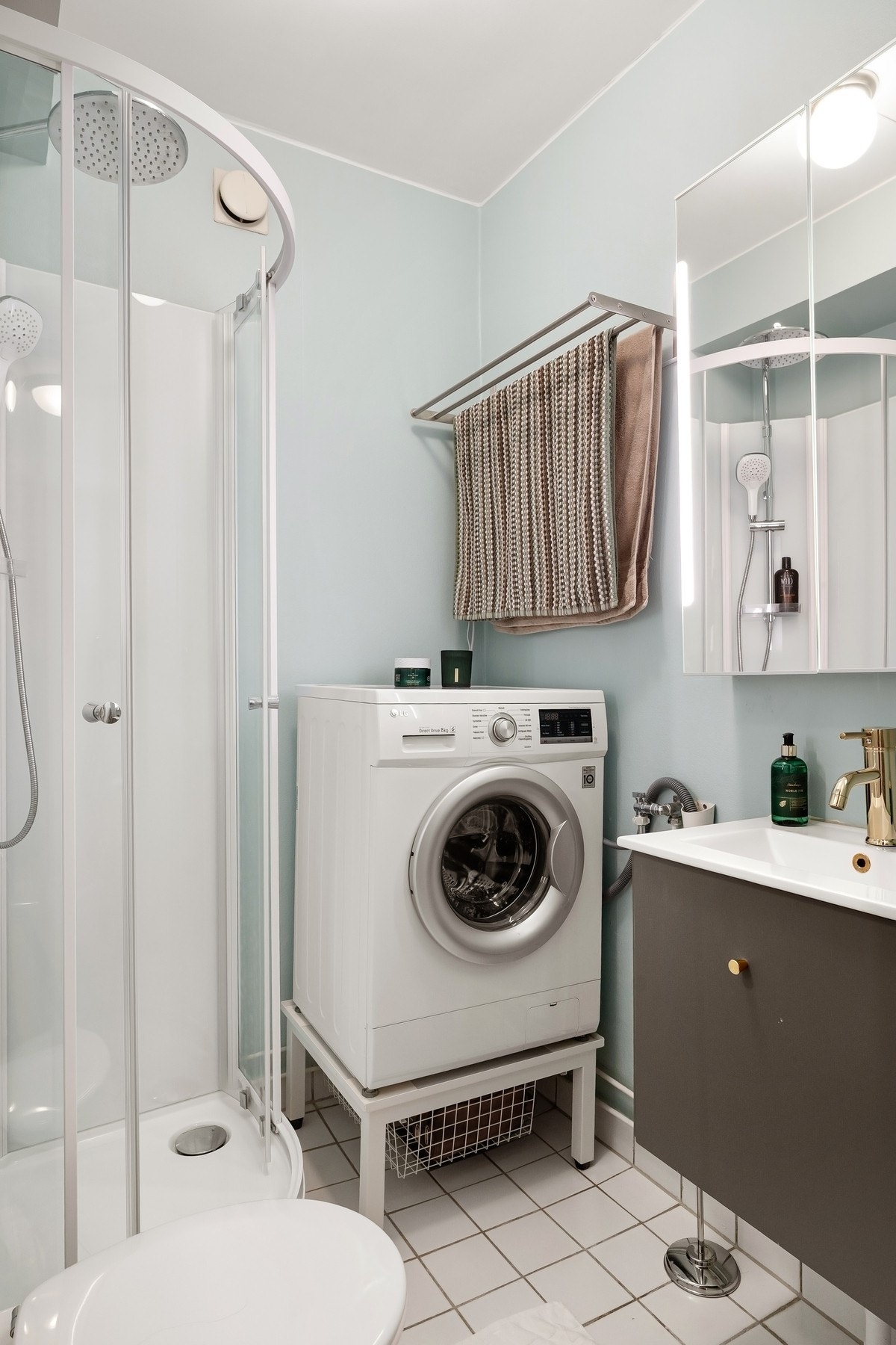 Flislagt gulv med gulvvarme. Galleribilde