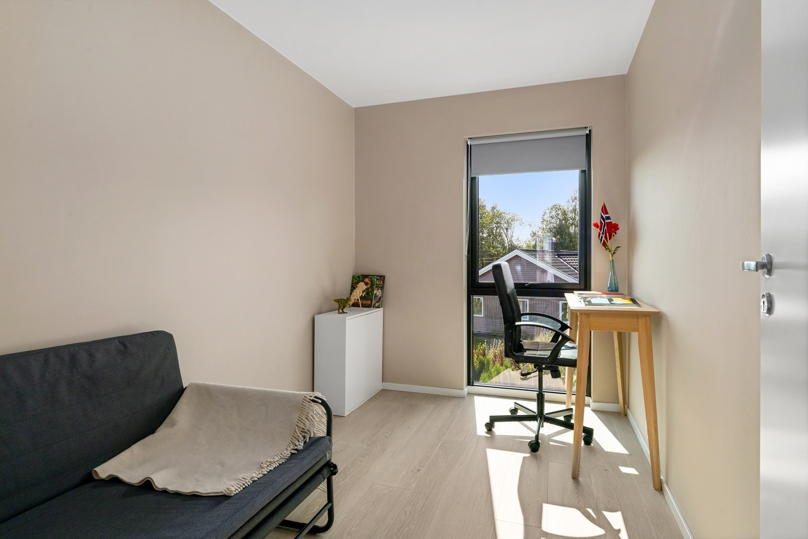 Det er 3 soverom i 2.etg. Galleribilde