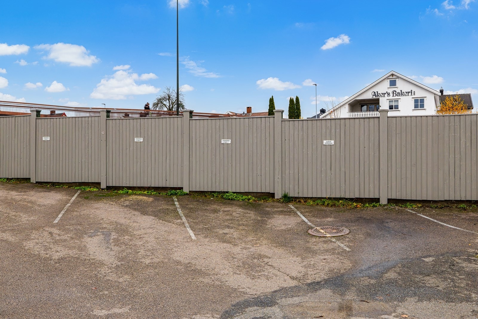 Medfølger egen p-plass til leiligheten Galleribilde