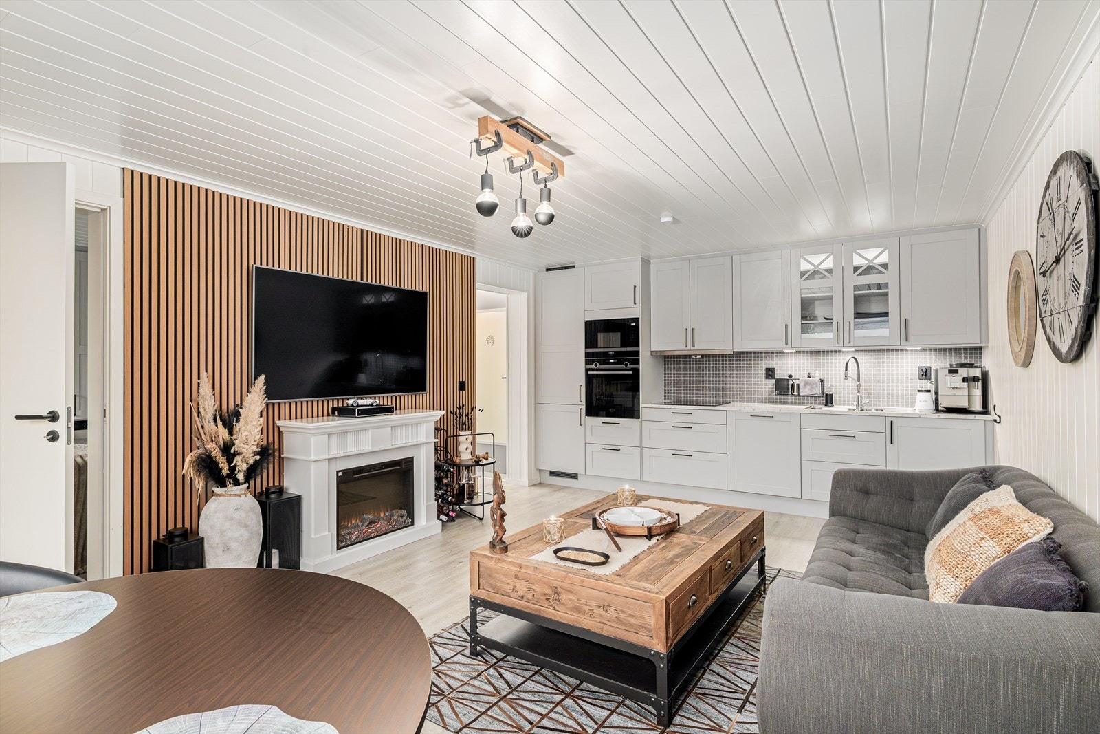 Pent oppusset, lys og delikat leilighet man kan flytte rett inn! Foto: Fotograf Karl Filip Kronstad Galleribilde