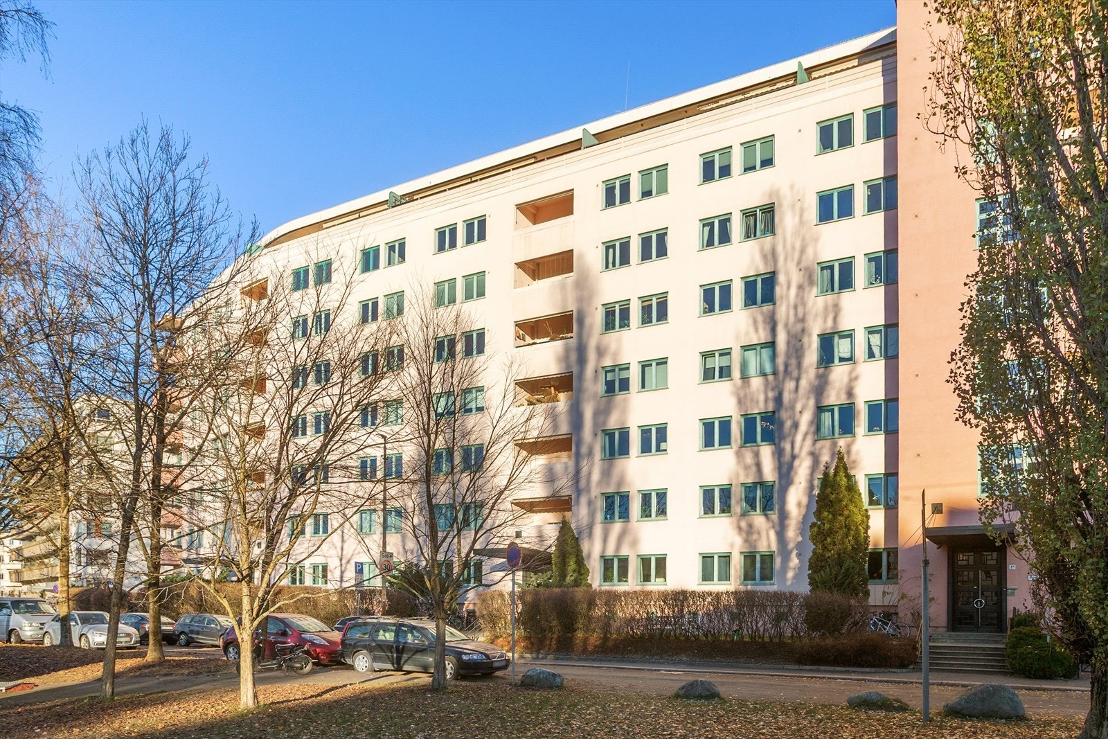 Sameiet består av 41 seksjoner og er et godt drevet sameie. Galleribilde