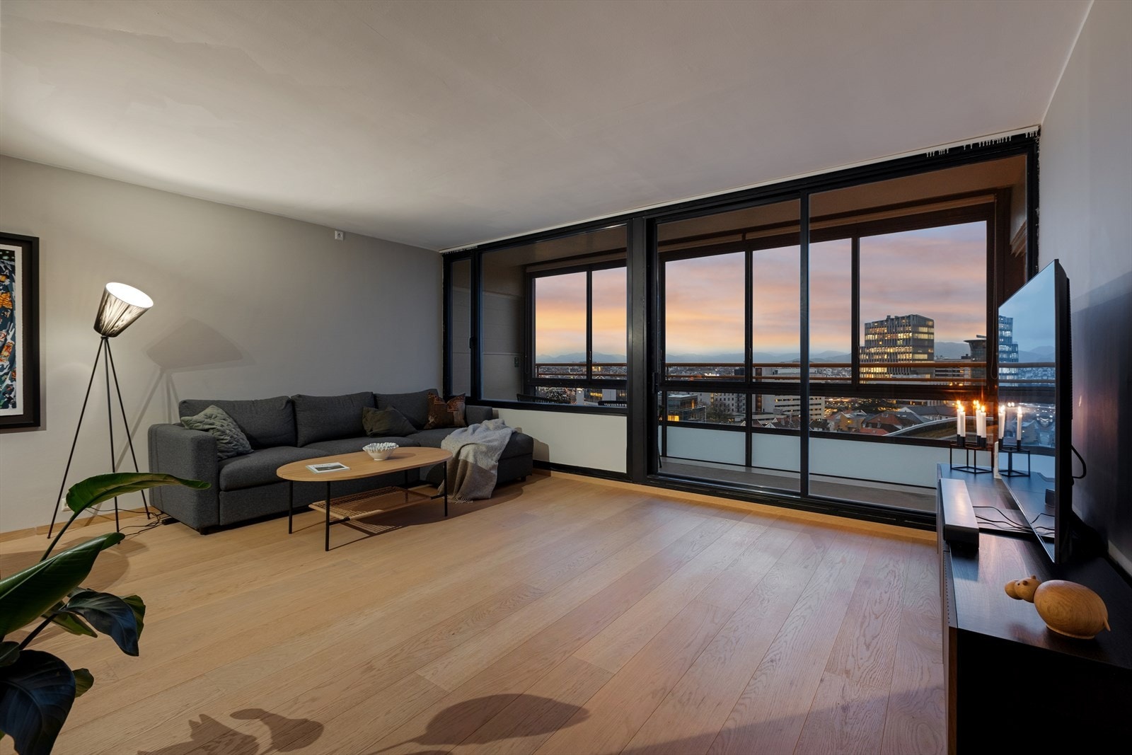 Løkkeveien 51 presenteres av Simen Rossebø Fosen v/DNB Eiendom. Galleribilde