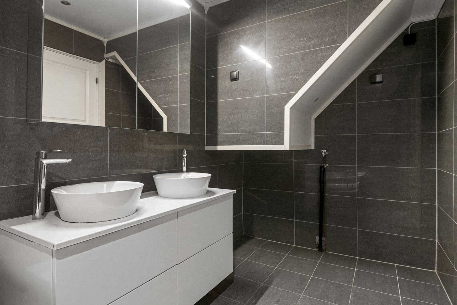 Opplegg for vaskemaskin. Galleribilde