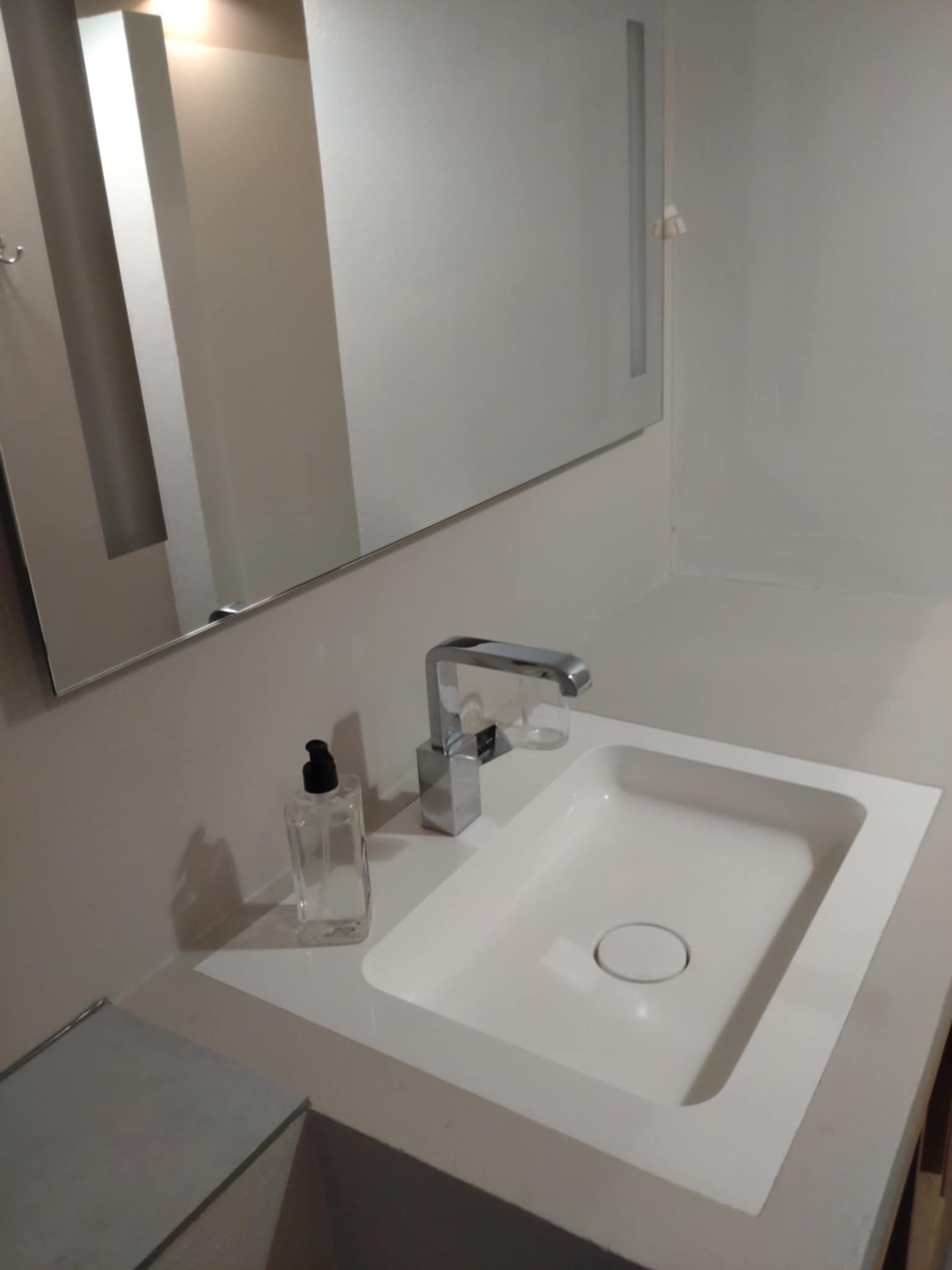 Bad/dusj Galleribilde