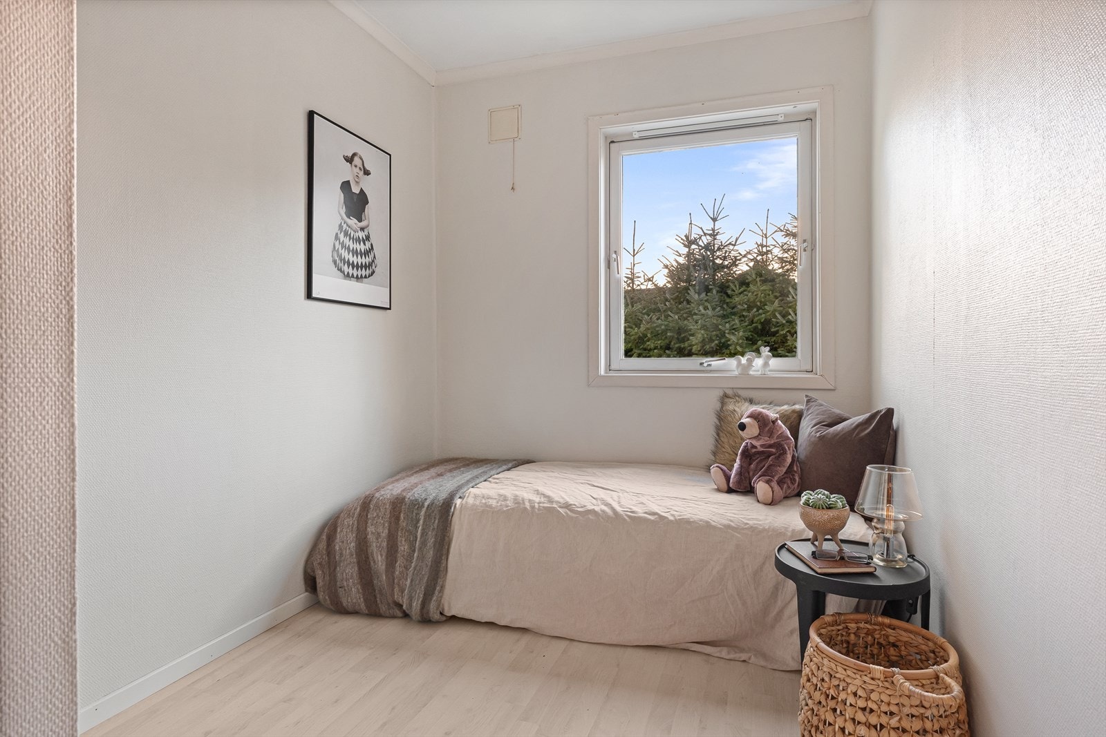 Det er 2 soverom i 1. et. Galleribilde