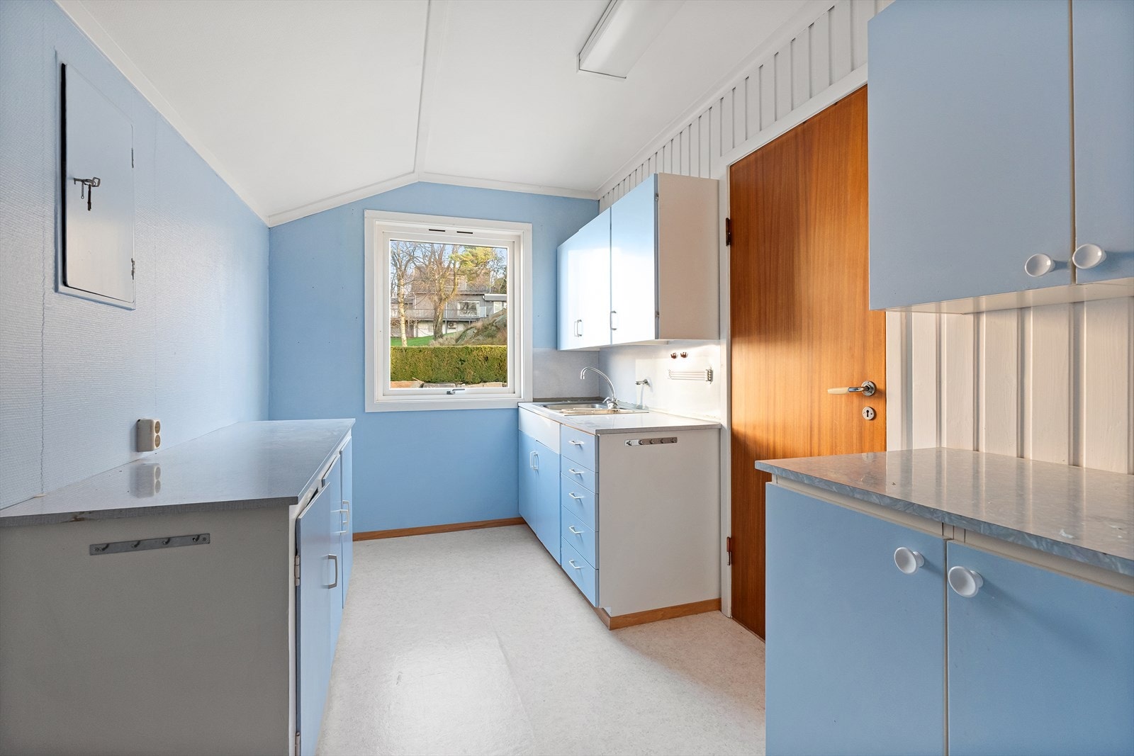 2. et. inneholder et hybel kjøkken. Dette er satt inn uten byggemelding til kommunen. Galleribilde