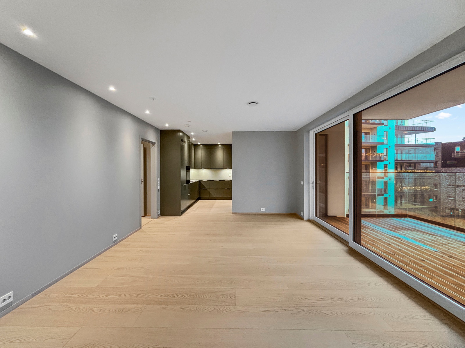 Åpen stue/kjøkken løsning. Galleribilde