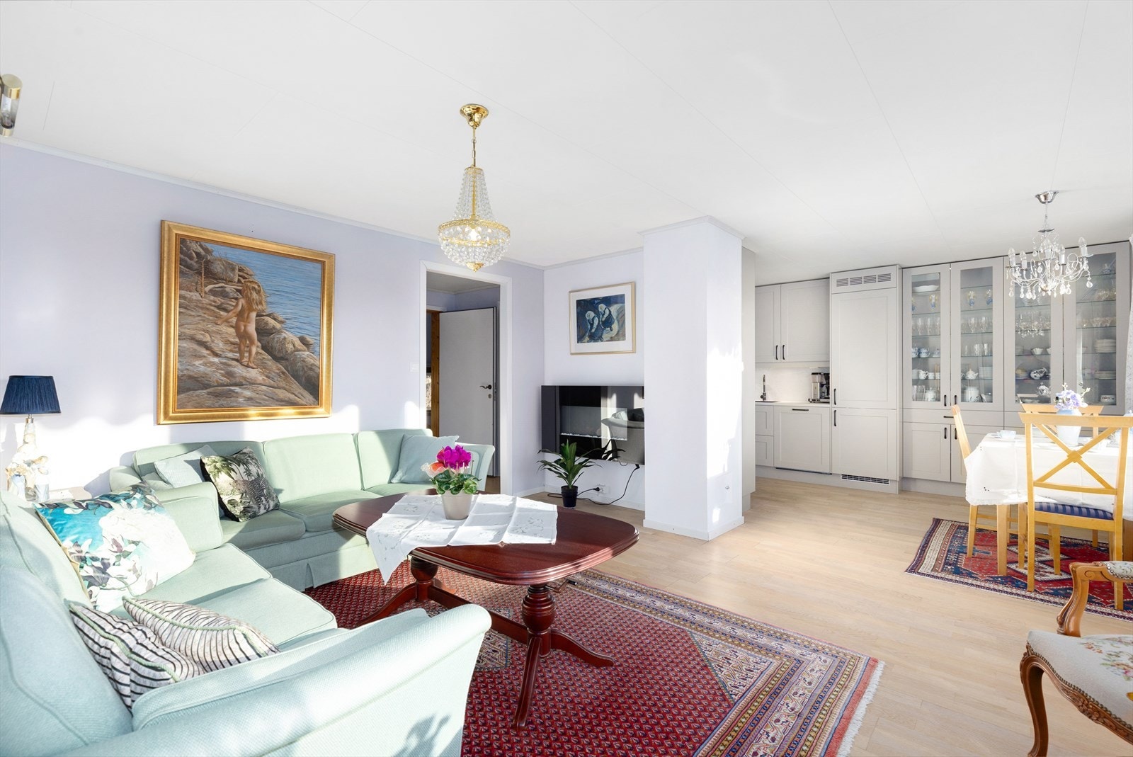 EiendomsMegler1 v/Ole Jonas Gjærum presenterer Tangarvegen 26!
Foto: Inbovi Galleribilde