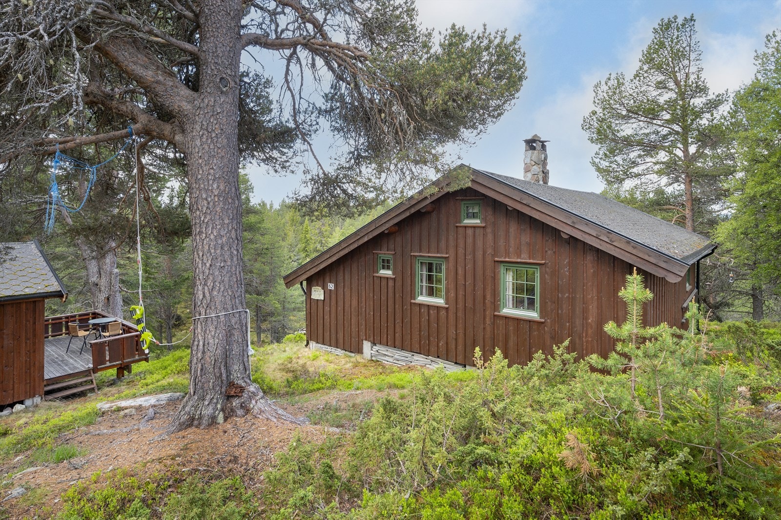 Eiendommen ligger i vakre og rolige omgivelser på Raphamn. Galleribilde