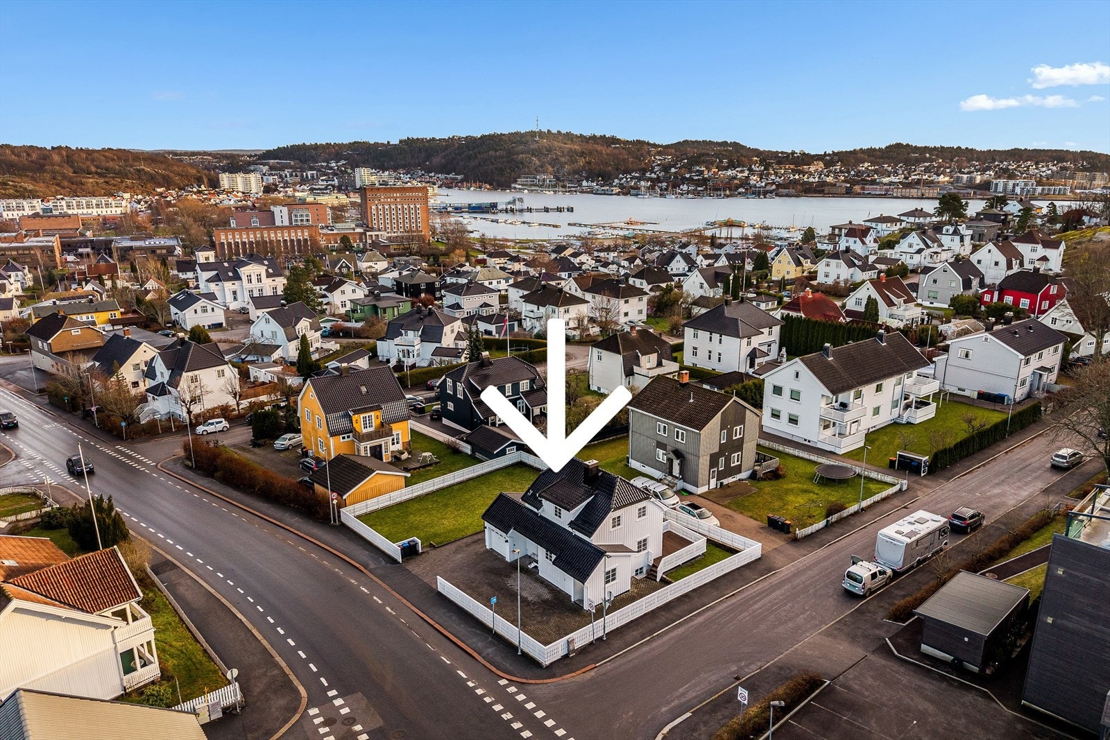 Velkommen til Pukkestadveien 42 Foto: Fotograf Karl Filip Kronstad Galleribilde