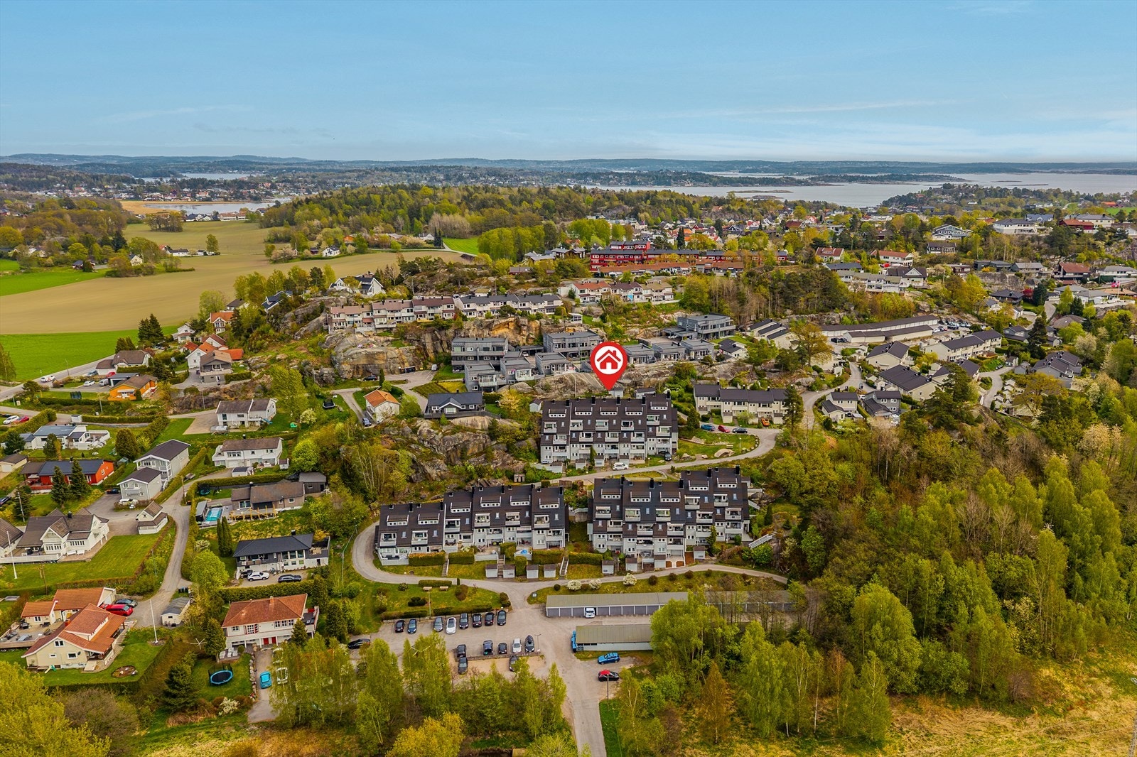 Flotte turområder i umiddelbar nærhet. Kort vei til bademuligheter. Galleribilde